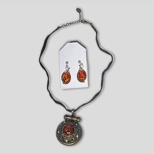 Vintage Pendant Necklace & Drop Earrings Set Ornate Metal Amber-Tone Black W OS